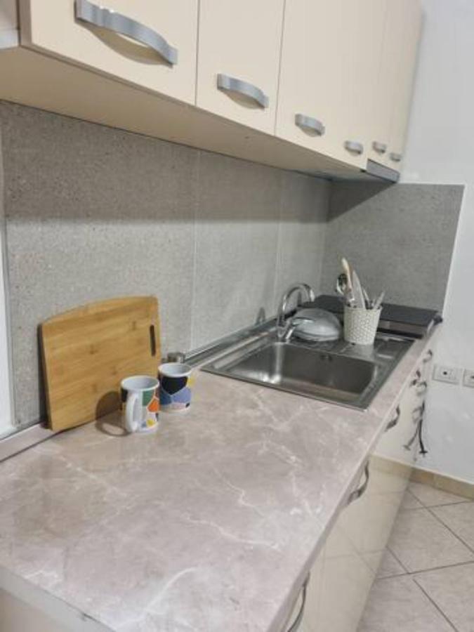 #Beautiful New Apartment,Studio- Close Tirana City Center Bagian luar foto